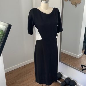 NEW! St. John Knits Dress. Size 6.